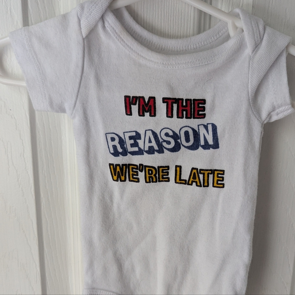 5/$5🦀 White Onsie with Funny Text